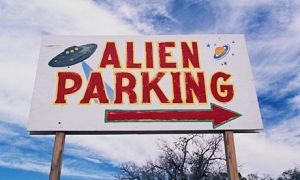 Alien-Parking-sign-006